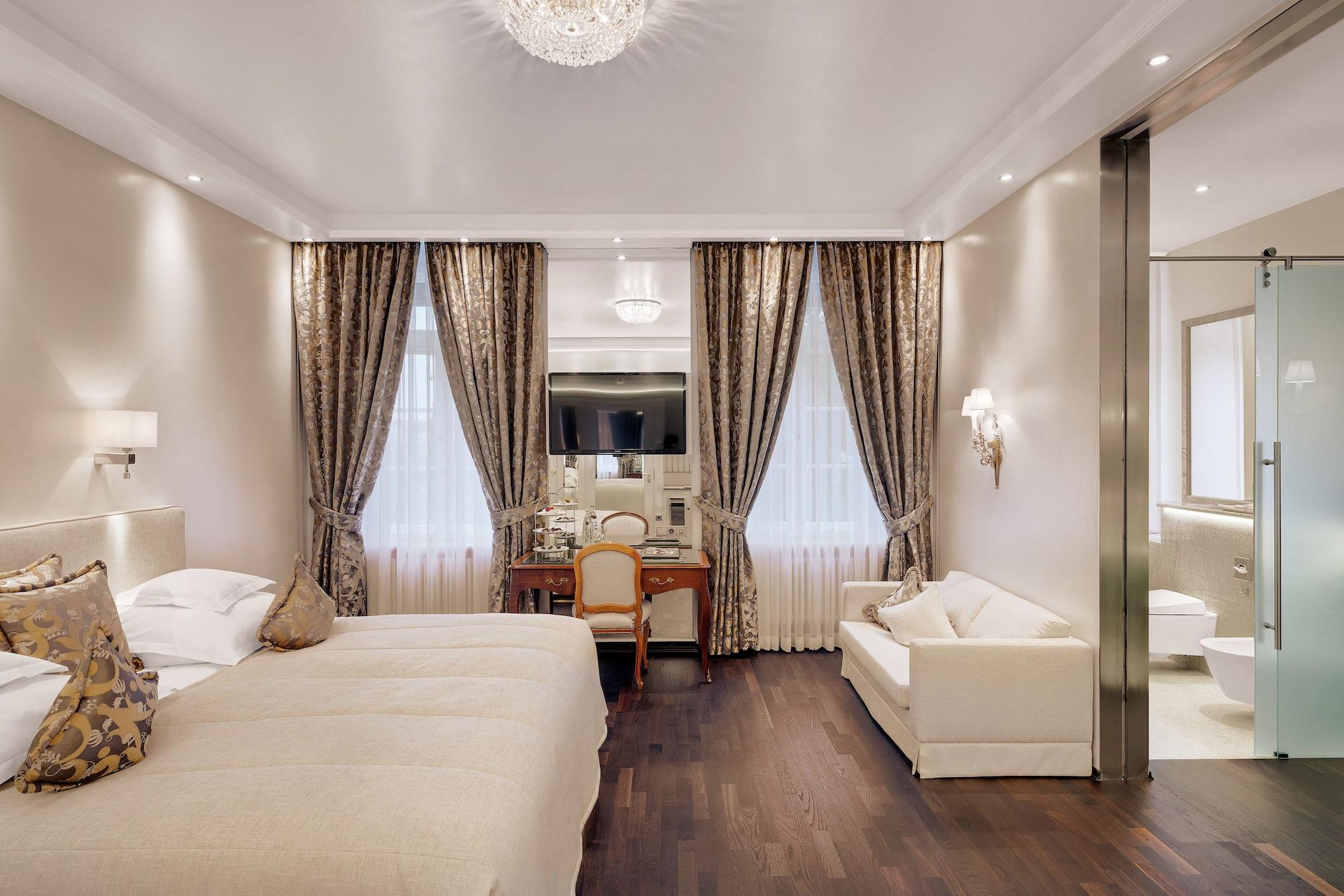 Hotel Europaeischer Hof Heidelberg, Bestes Hotel Deutschlands In Historischer Architektur Luaran gambar A suite at the hotel
